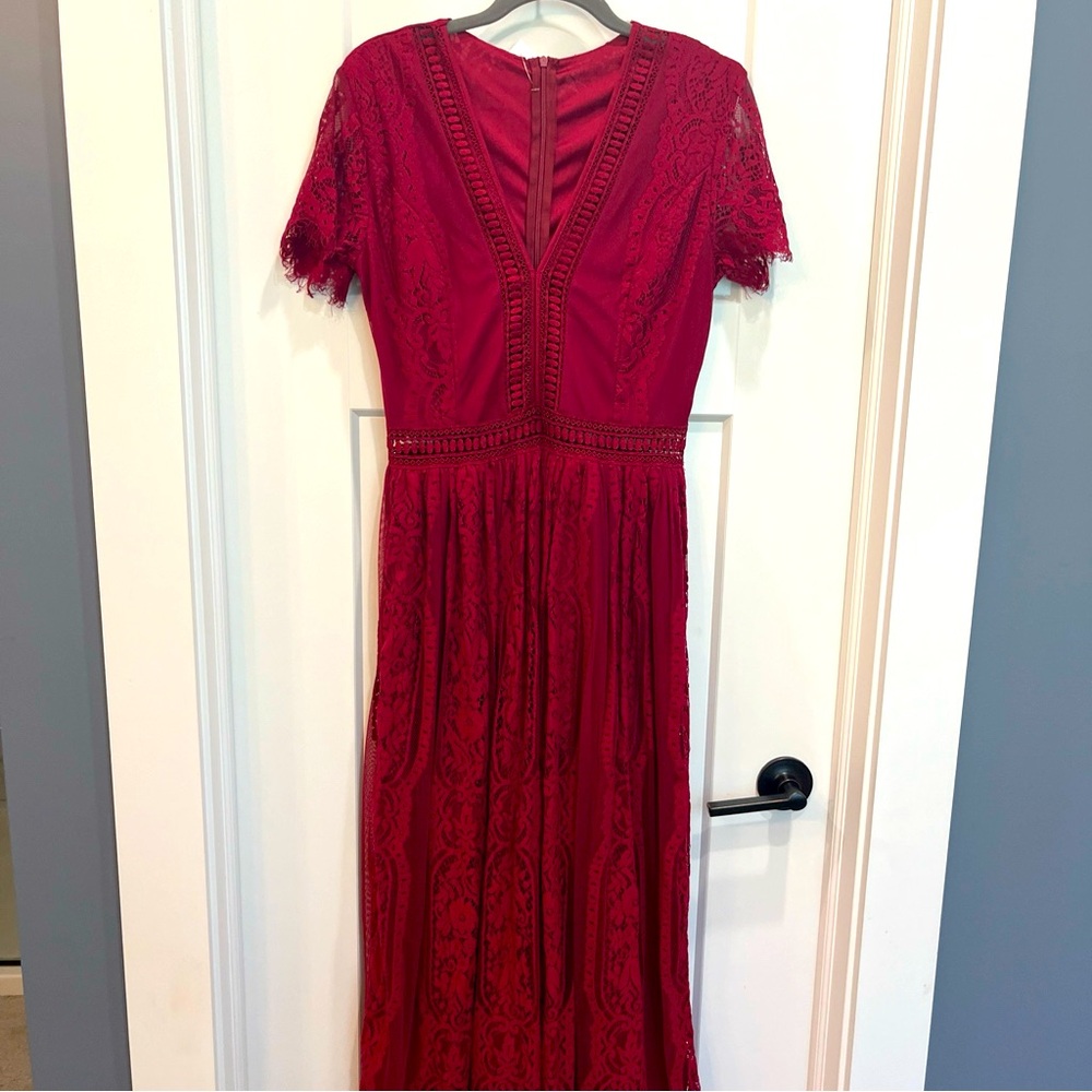 Long Dress‎ Size Small Lace Detail V Neck Dark Red Cutouts Short Sleeve